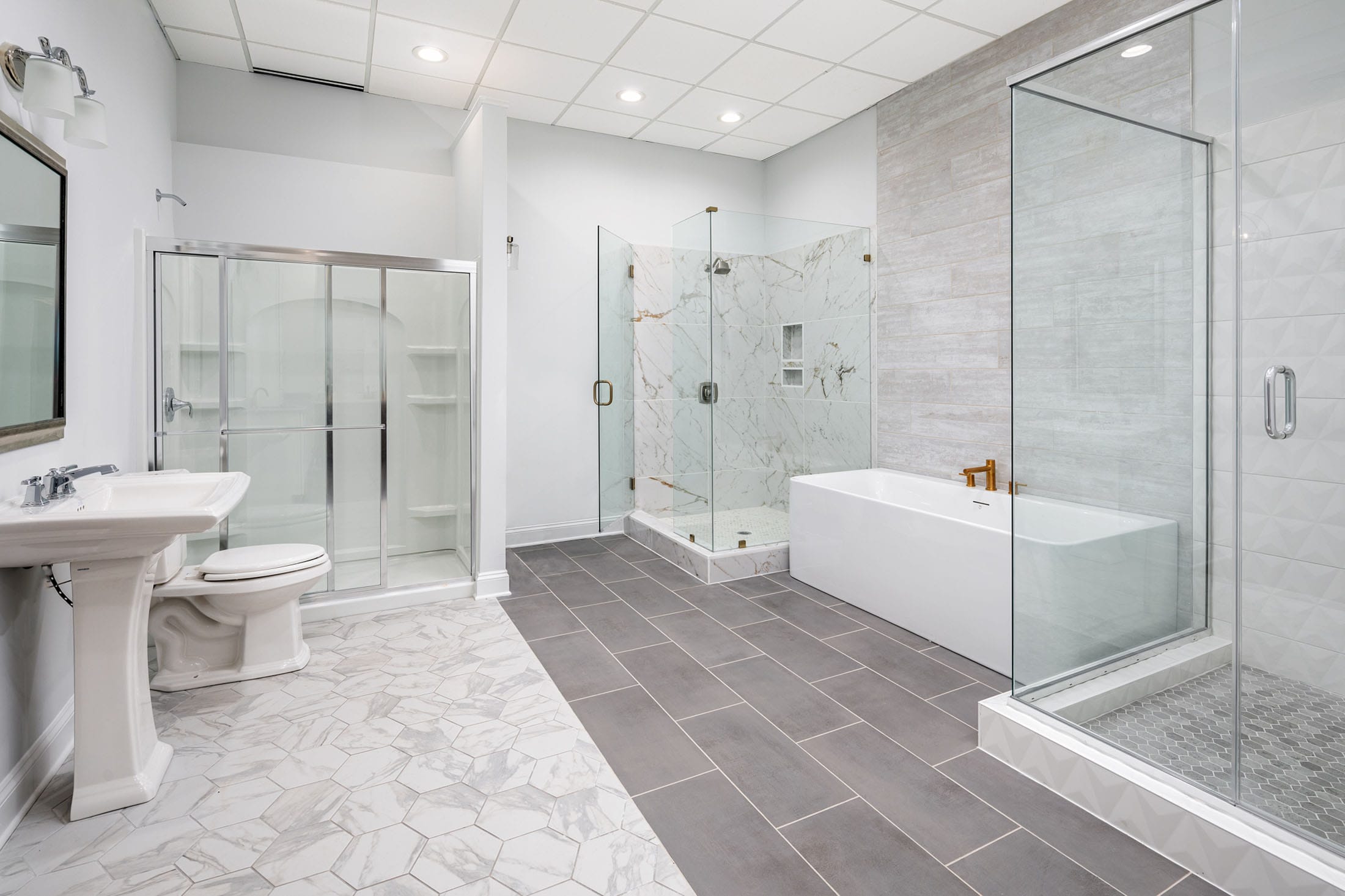 CAR-Design Studio2023-Showers-Tub