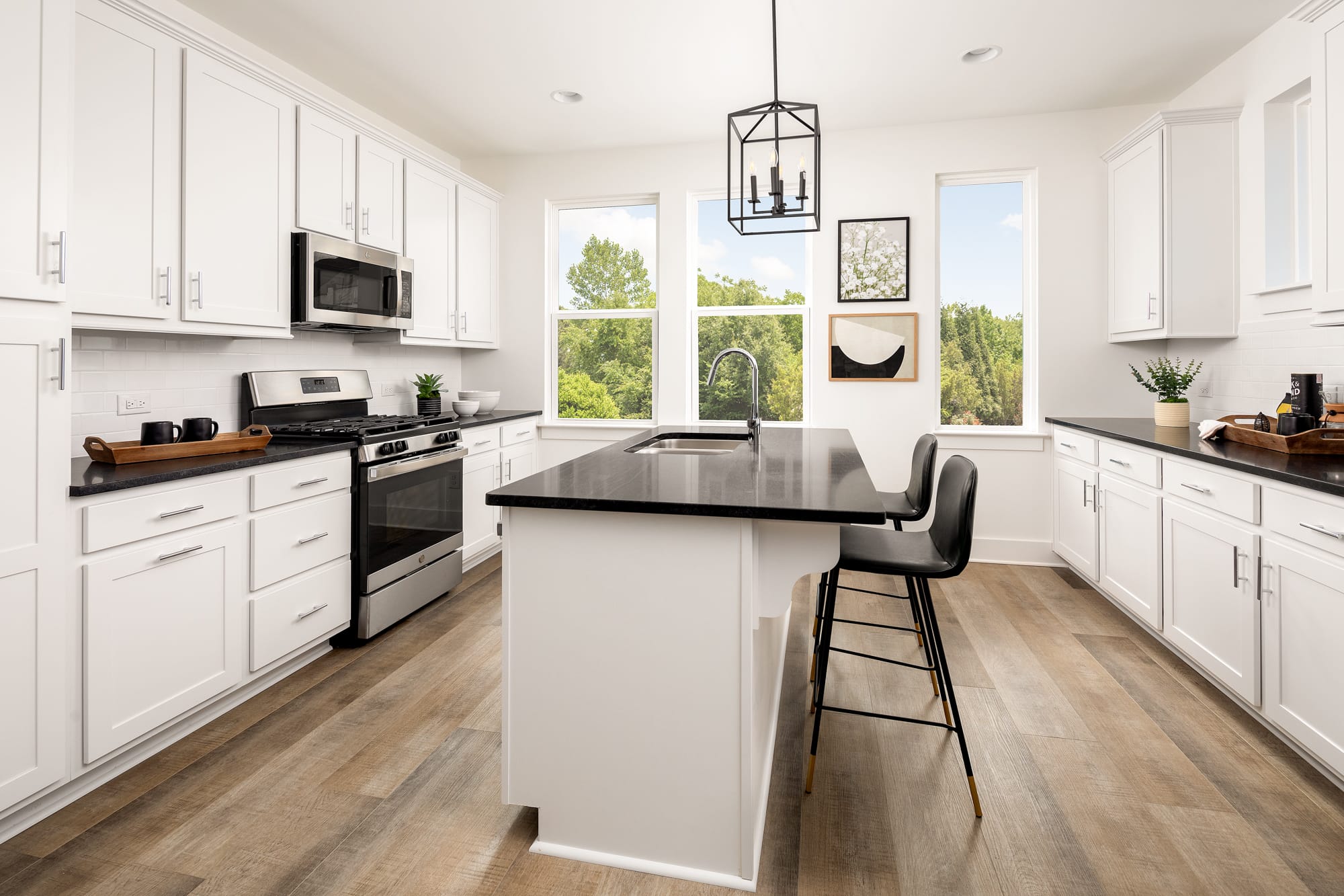 Get the Look: Modern Farmhouseimage_block-block_078801d04d328d3ba5694fac0e98615d