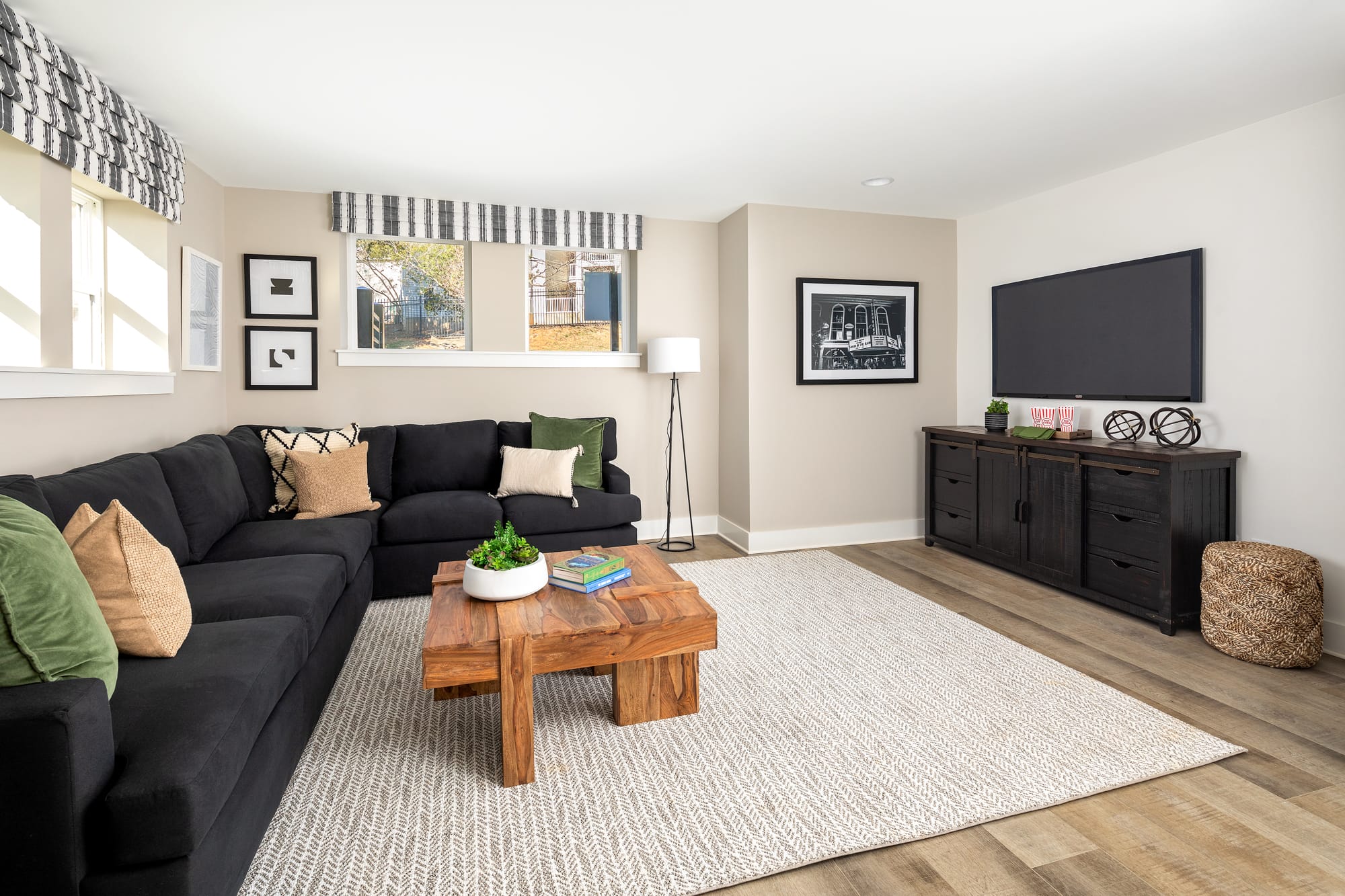 Get the Look: Modern Farmhouseimage_block-block_70651908a830ebf1c8fb36c7a722c3f0