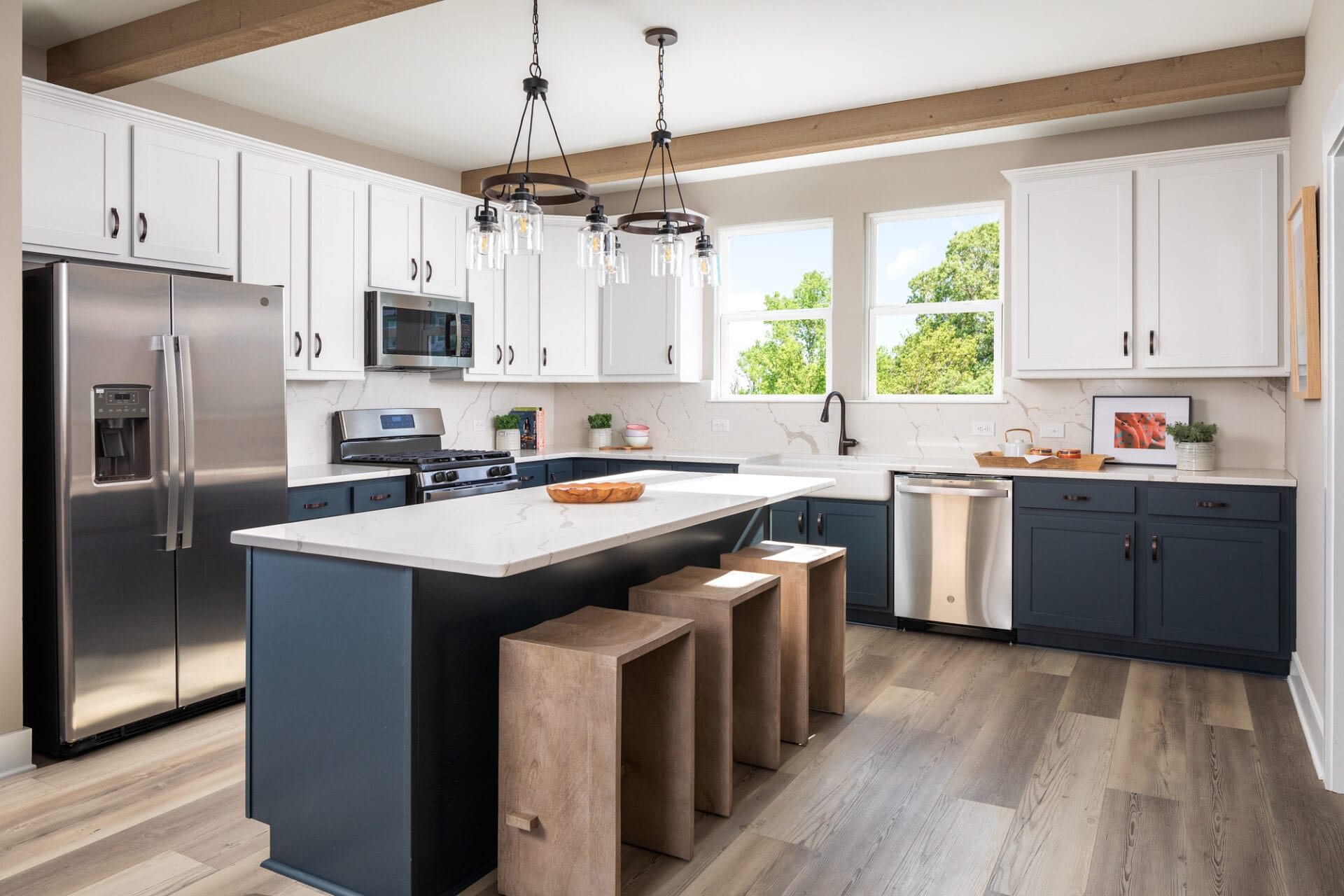 Get the Look: Mid-Century Eclecticimage_block-block_0ea4f5f894df3459552f6b08b8652bdf