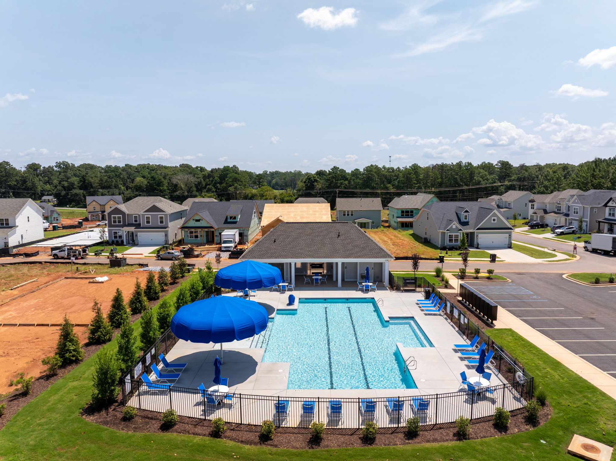 CAR_SUN-PRO-1-Drone-Pool Amenity