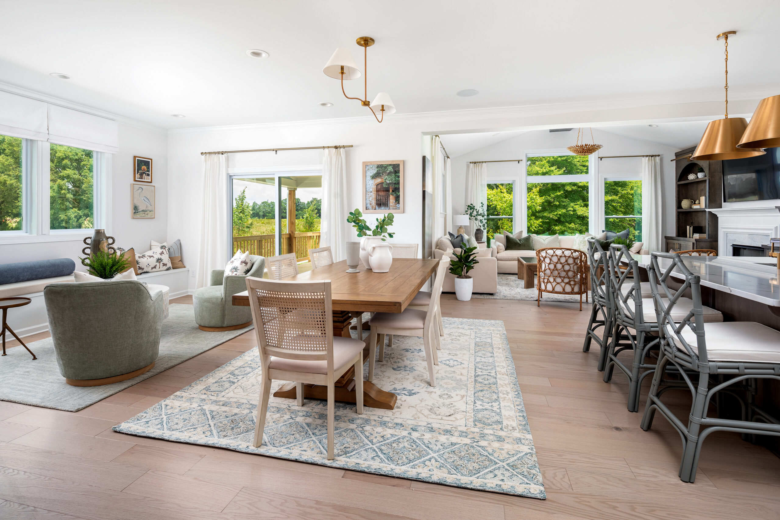 Delaney-Dining-Kitchen-Family