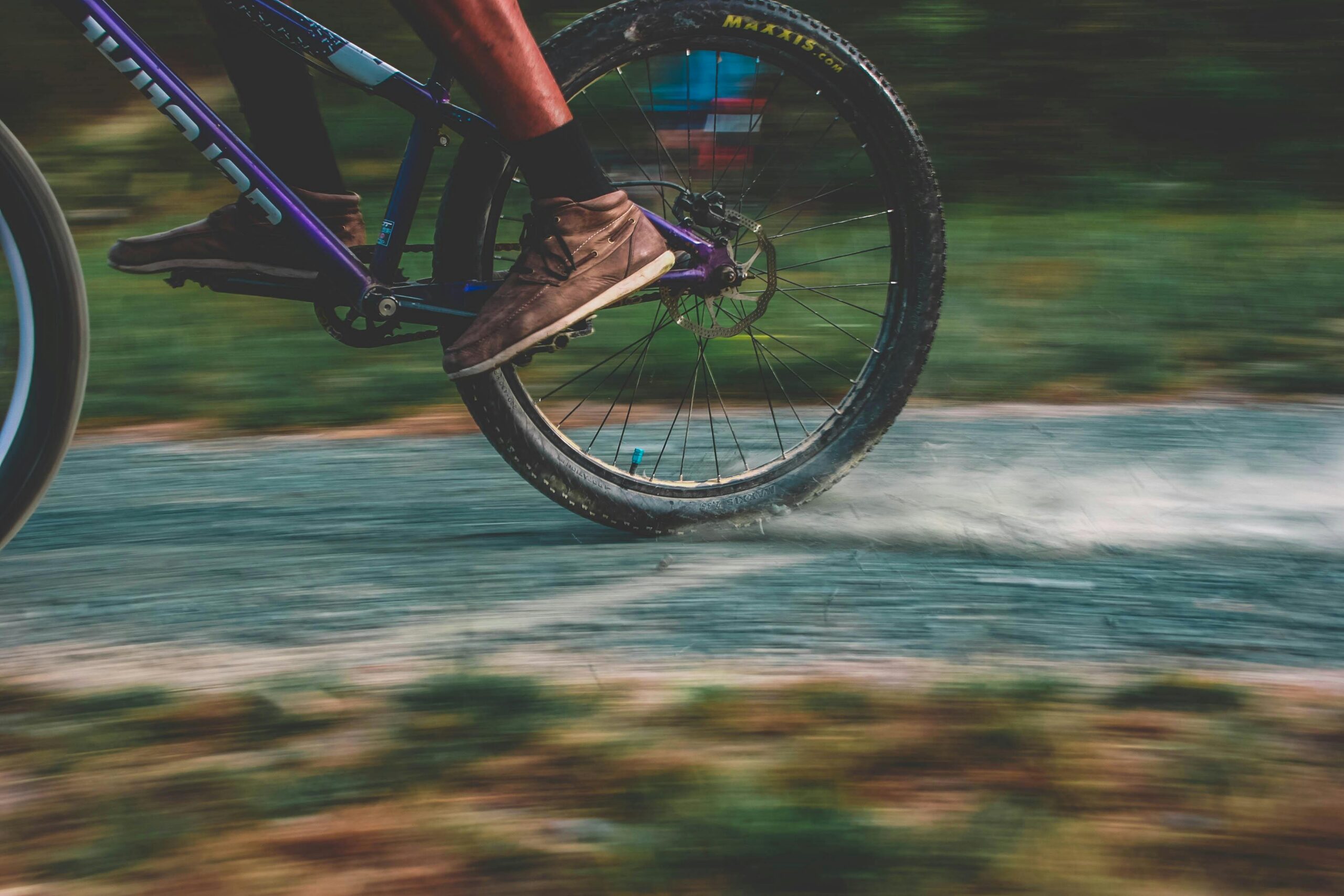 pexels-d123x-733740